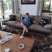 Hablo francés Árabe  y Español  Me gustaría dar clases a cualquier persona que quiera aprender Una de éstas idiomas